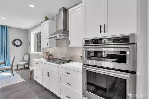 Kitchen - 23216 9th Ave SE, Bothell, WA 98021 photo 6 of 7
