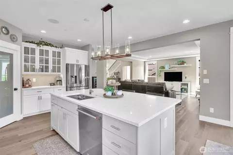 Kitchen - 23216 9th Ave SE, Bothell, WA 98021 photo 4 of 7
