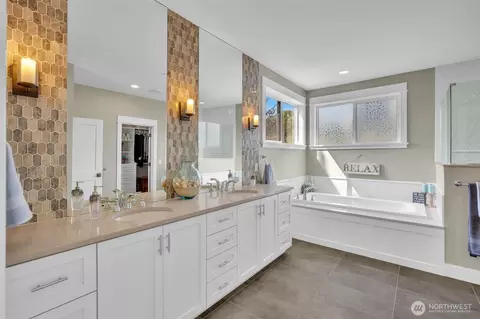 Bath - 23216 9th Ave SE, Bothell, WA 98021 photo 2 of 5