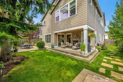 Exterior - 23216 9th Ave SE, Bothell, WA 98021 photo 3 of 6