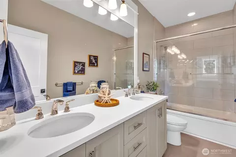 Bath - 23216 9th Ave SE, Bothell, WA 98021 photo 5 of 5