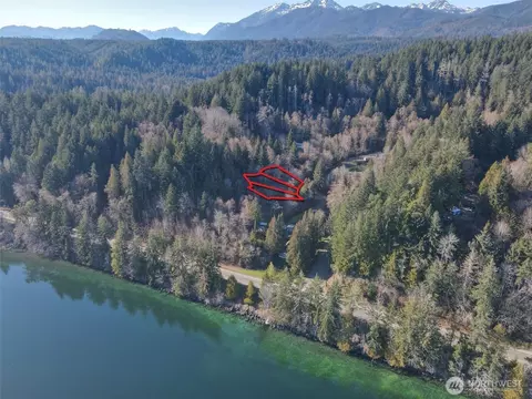 143 N Shar Ln, Lilliwaup, WA 98555