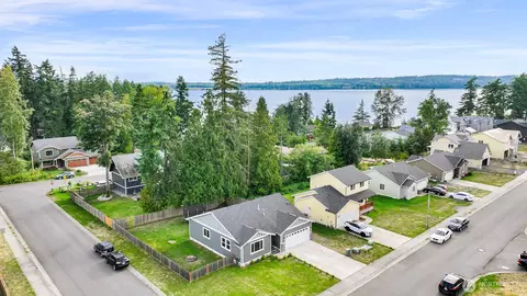 1437 Leighton St, Blaine, WA 98230