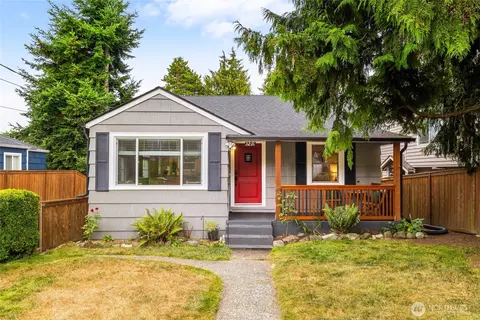 9216 9th Ave NW, Seattle, WA 98117