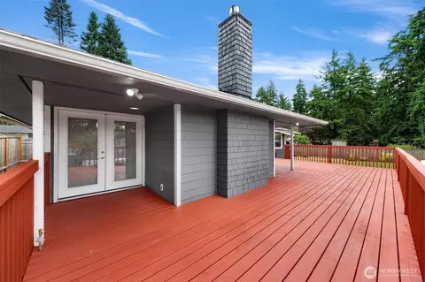 Exterior - 606 Morgan Rd, Everett, WA 98203 photo 2 of 7