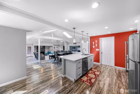 Kitchen - 606 Morgan Rd, Everett, WA 98203 photo 1 of 5