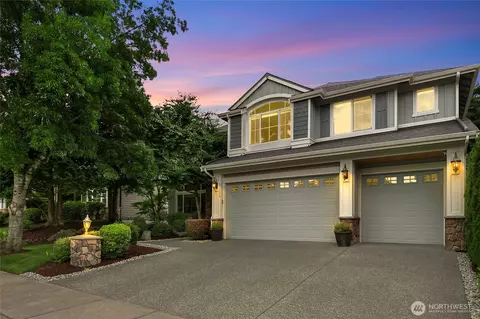 27534 SE 28th Pl, Sammamish, WA 98075