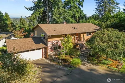18722 64th Ln NE, Kenmore, WA 98028