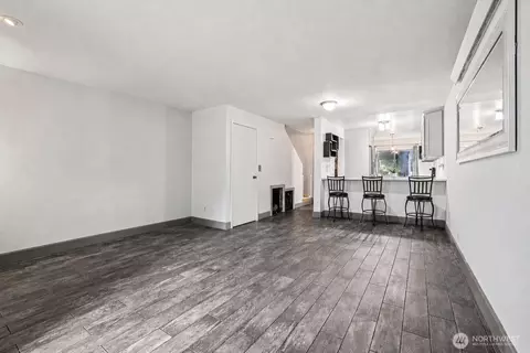 280 NW Newport Way #B14, Issaquah, WA 98027