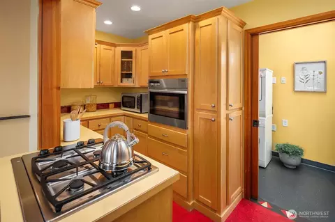 Other - 516 23rd Ave E, Seattle, WA 98112 photo 4 of 5