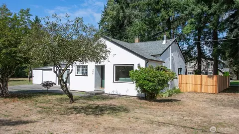 306 W Pole Rd, Lynden, WA 98264