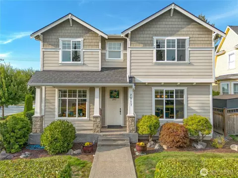 2917 N 14th St, Tacoma, WA 98406