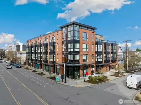 308 N 68th St #203, Seattle, WA 98103