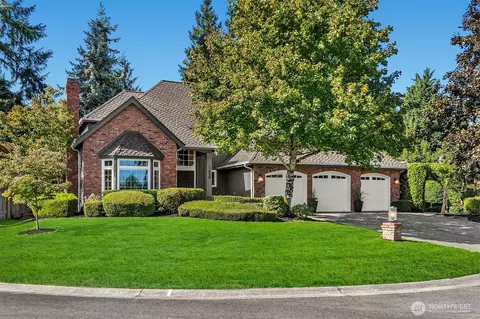 17058 SE 47th Ct, Bellevue, WA 98006