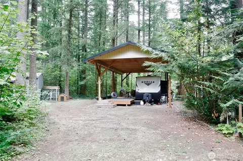 1074 Birch Ln, Sumas, WA 98295