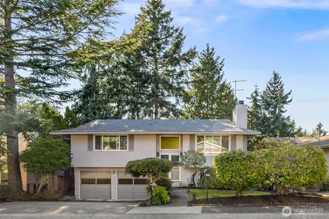 24837 13th Ave S, Des Moines, WA 98198