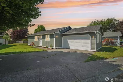 17702 Spring Lane Ave, Marysville, WA 98271