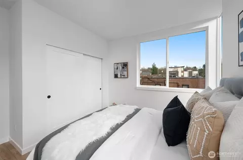 Bedroom - 730 C Broadway E #C, Seattle, WA 98102 photo 2 of 4