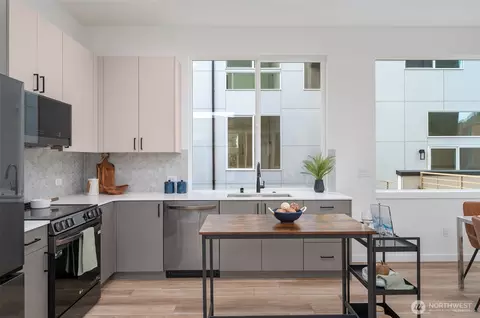 Kitchen - 730 C Broadway E #C, Seattle, WA 98102 photo 2 of 2