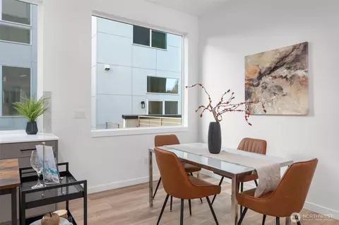 Dining - 730 C Broadway E #C, Seattle, WA 98102 photo 1 of 1