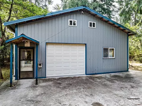 7615 318th St NW, Stanwood, WA 98292