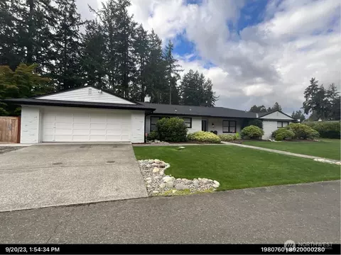 29 Forest Glen Ln SW, Lakewood, WA 98498