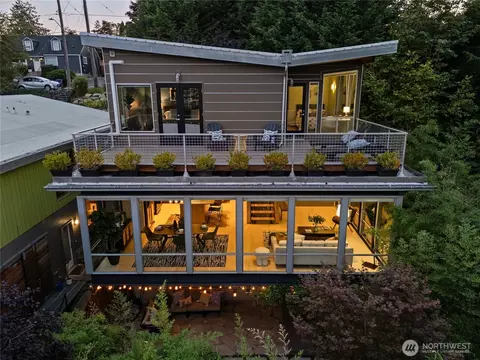 4050 34th Ave S, Seattle, WA 98118