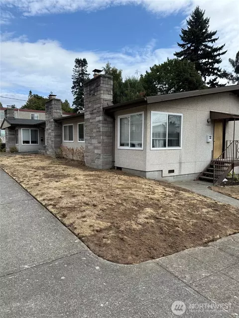 1000 N 49th St, Seattle, WA 98103