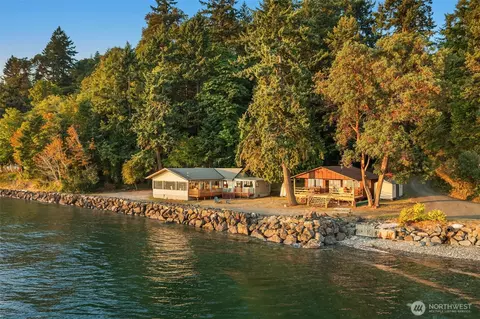 24415 143rd Ave SW, Vashon, WA 98070