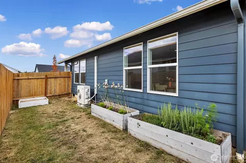 Exterior - 502 Cardinal Ave, Winlock, WA 98596 photo 10 of 11