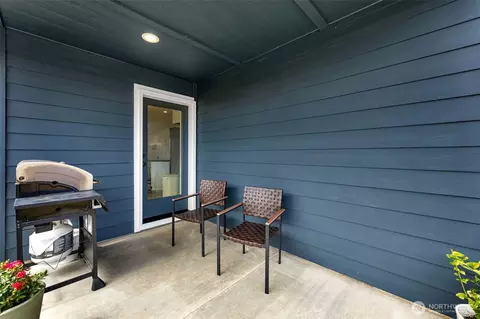 Exterior - 502 Cardinal Ave, Winlock, WA 98596 photo 4 of 11