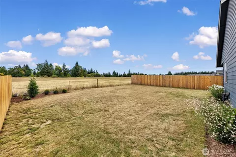 Exterior - 502 Cardinal Ave, Winlock, WA 98596 photo 9 of 11