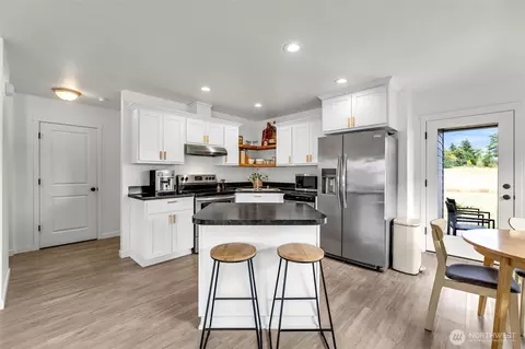 Kitchen - 502 Cardinal Ave, Winlock, WA 98596 photo 5 of 5