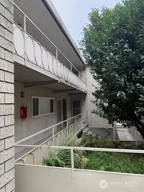3845 34th Ave W, Seattle, WA 98199