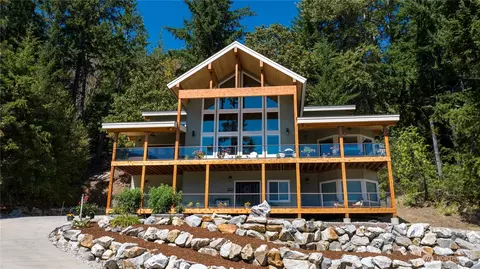 17294 N Shore Dr, Leavenworth, WA 98826