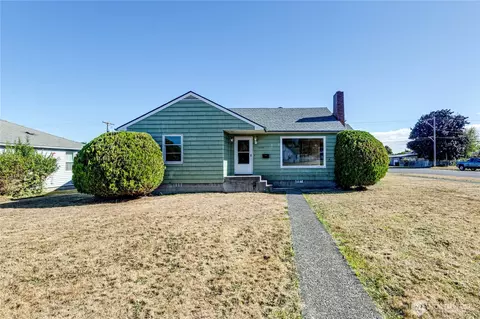 1233 Georgiana St, Port Angeles, WA 98362