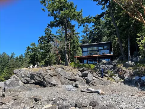 1021 Livesey Ln, Eastsound, WA 98245
