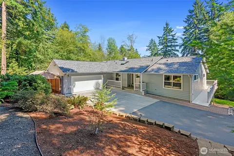 8324 Springridge Rd NE, Bainbridge Island, WA 98110