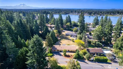 14447 SE 263rd St, Kent, WA 98042