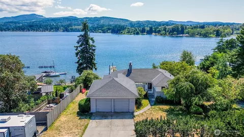 418 Northshore Dr, Bellingham, WA 98226