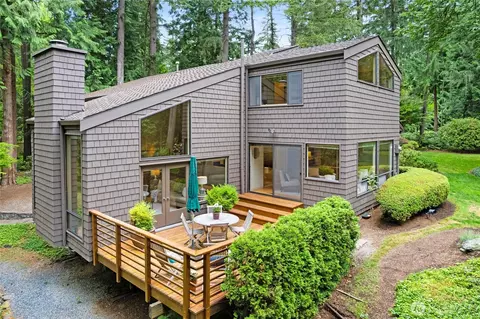 Exterior - 22526 53rd Ave SE, Bothell, WA 98021 photo 7 of 8