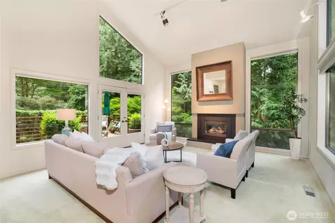 Living - 22526 53rd Ave SE, Bothell, WA 98021 photo 2 of 2
