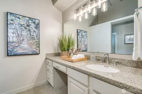 Bath - 22526 53rd Ave SE, Bothell, WA 98021 photo 1 of 2