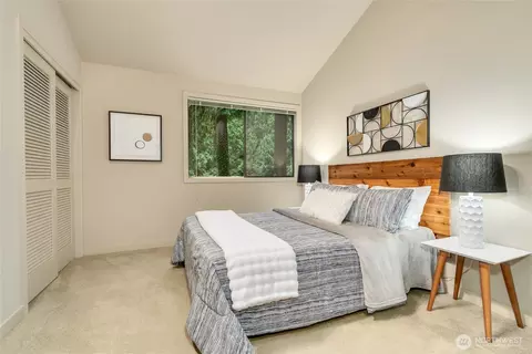 Bedroom - 22526 53rd Ave SE, Bothell, WA 98021 photo 3 of 3