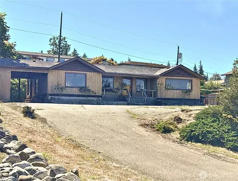 1716 E Third St, Port Angeles, WA 98362