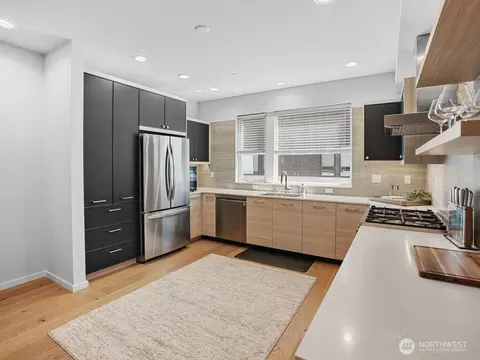 17338 Bothell Way NE #E, Bothell, WA 98011