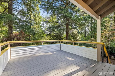 Exterior - 21911 4th Ave SE, Bothell, WA 98021 photo 2 of 6