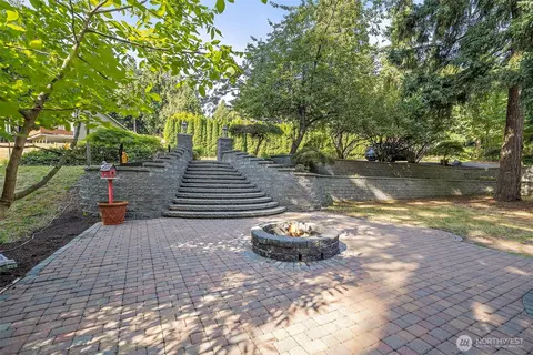 Exterior - 21911 4th Ave SE, Bothell, WA 98021 photo 1 of 6