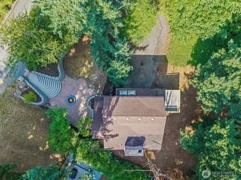 Exterior - 21911 4th Ave SE, Bothell, WA 98021 photo 5 of 6