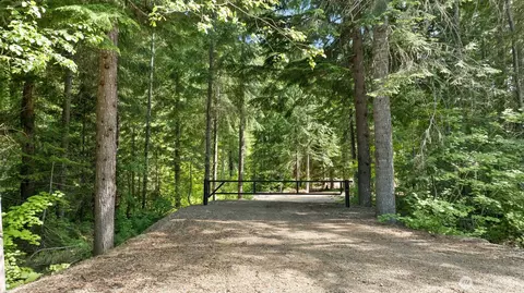 3190 Kachess Lake Rd, Easton, WA 98925